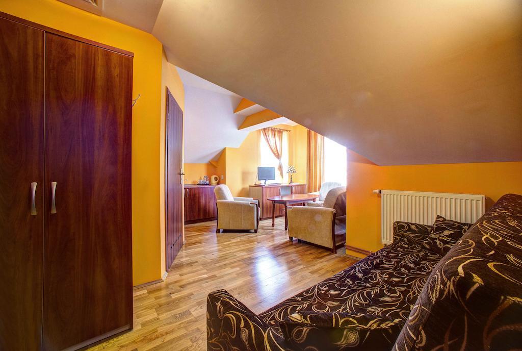 Xavito Bed and Breakfast Sanok Kamer foto